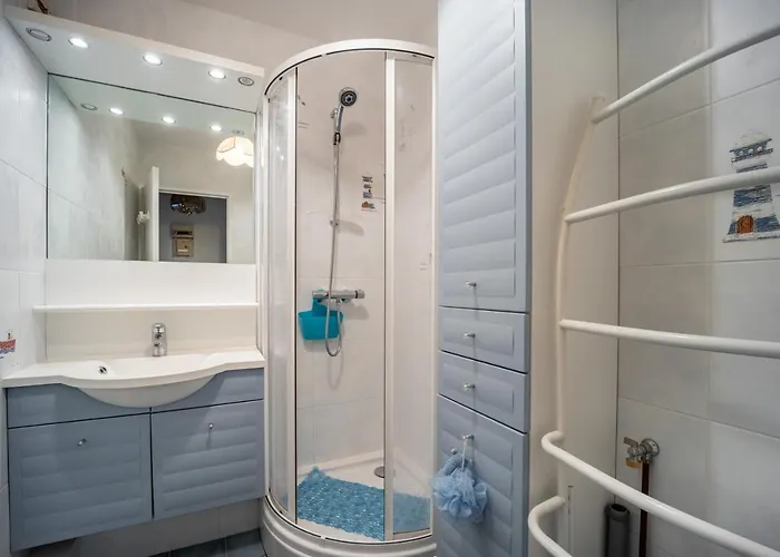 Le Pavois - A 50 Metres De La